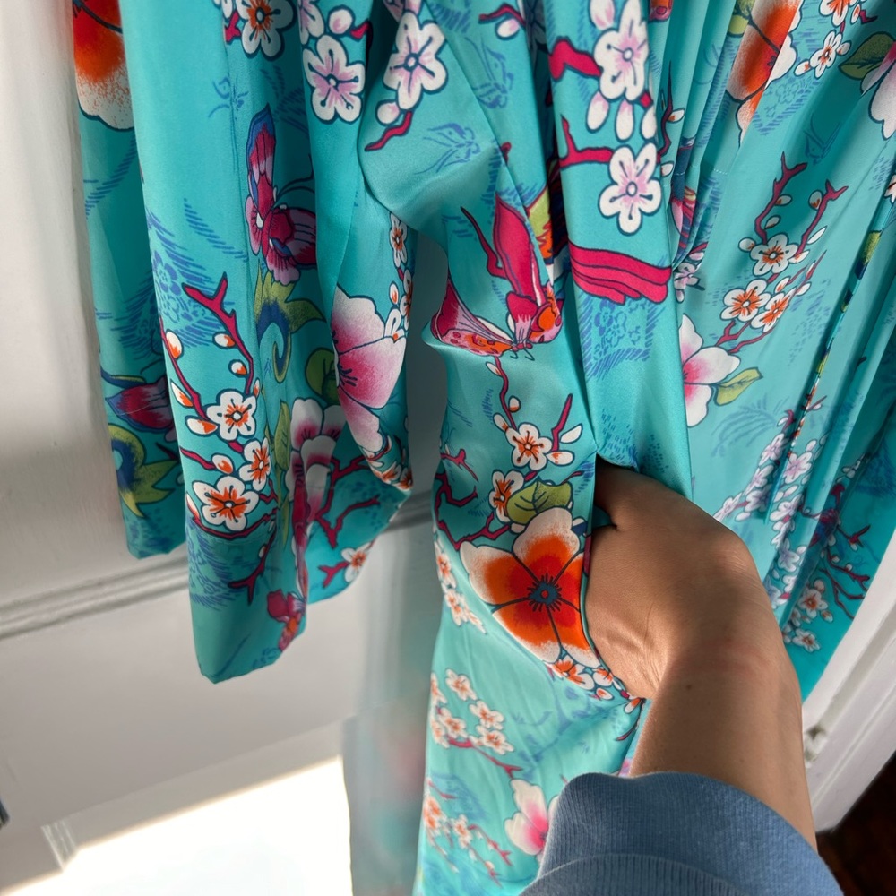 Natori Caterina Robe - Picture 8 of 16